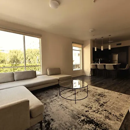 2Bd Stylish Retreat Resort Amenities Heart Of Hollywood